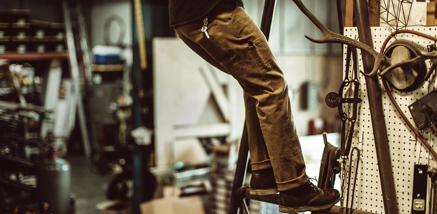 The Chore Pant In British Khaki Boss Duck - Image 14