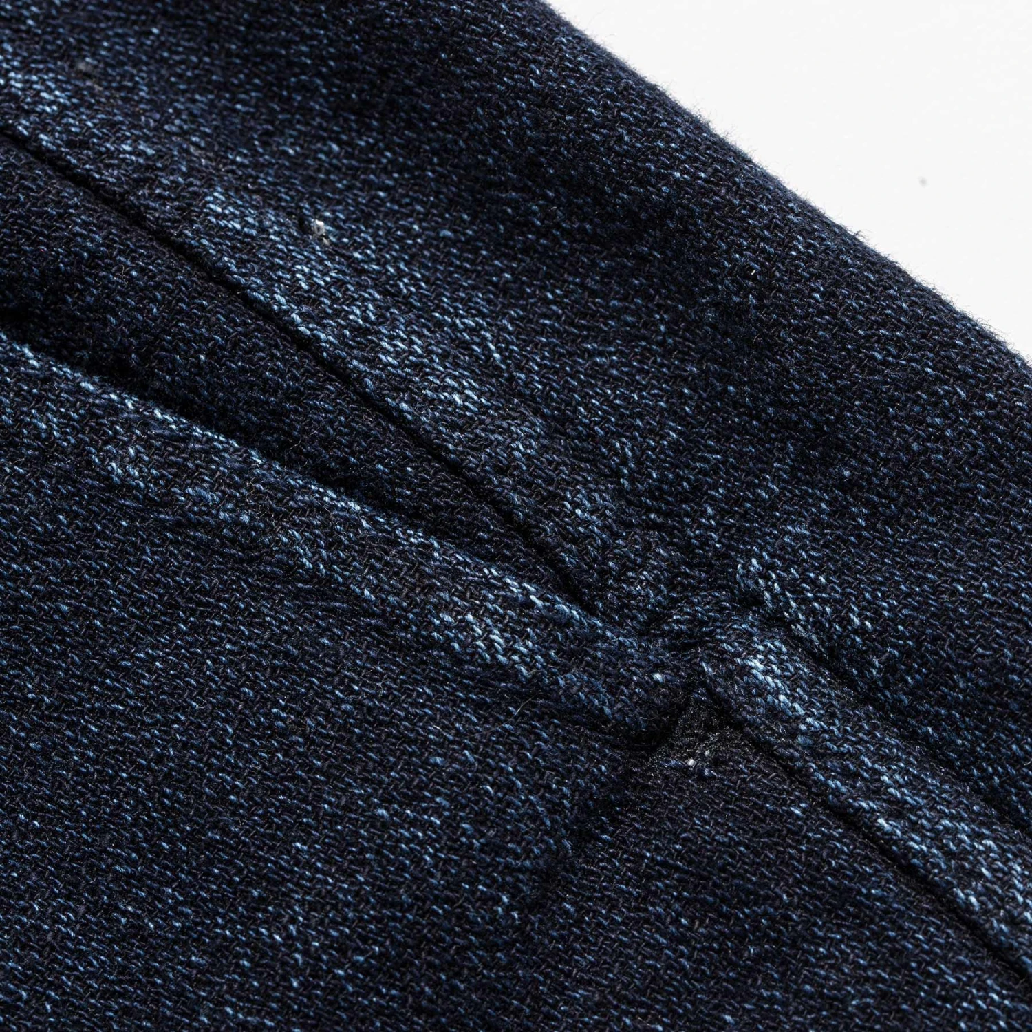 The Après Short In Indigo Crepe - Image 7