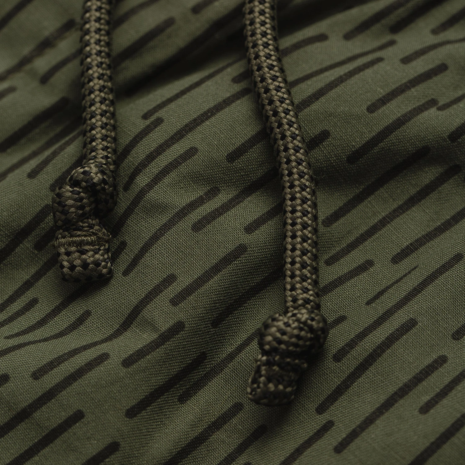 The Après Short In Rain Drop Camo - Image 9