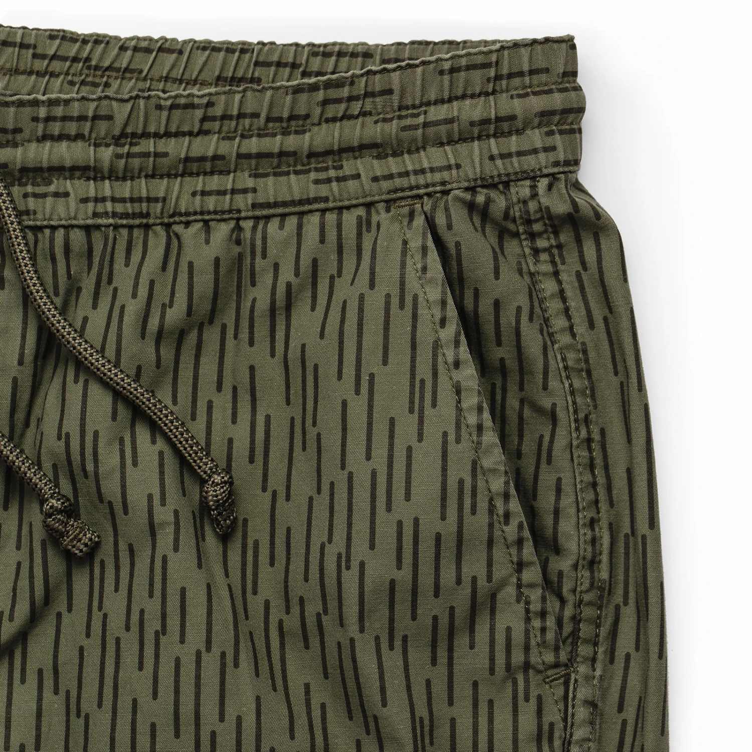 The Après Short In Rain Drop Camo - Image 12