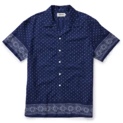The Short Sleeve Hawthorne In Indigo Star Dot Border