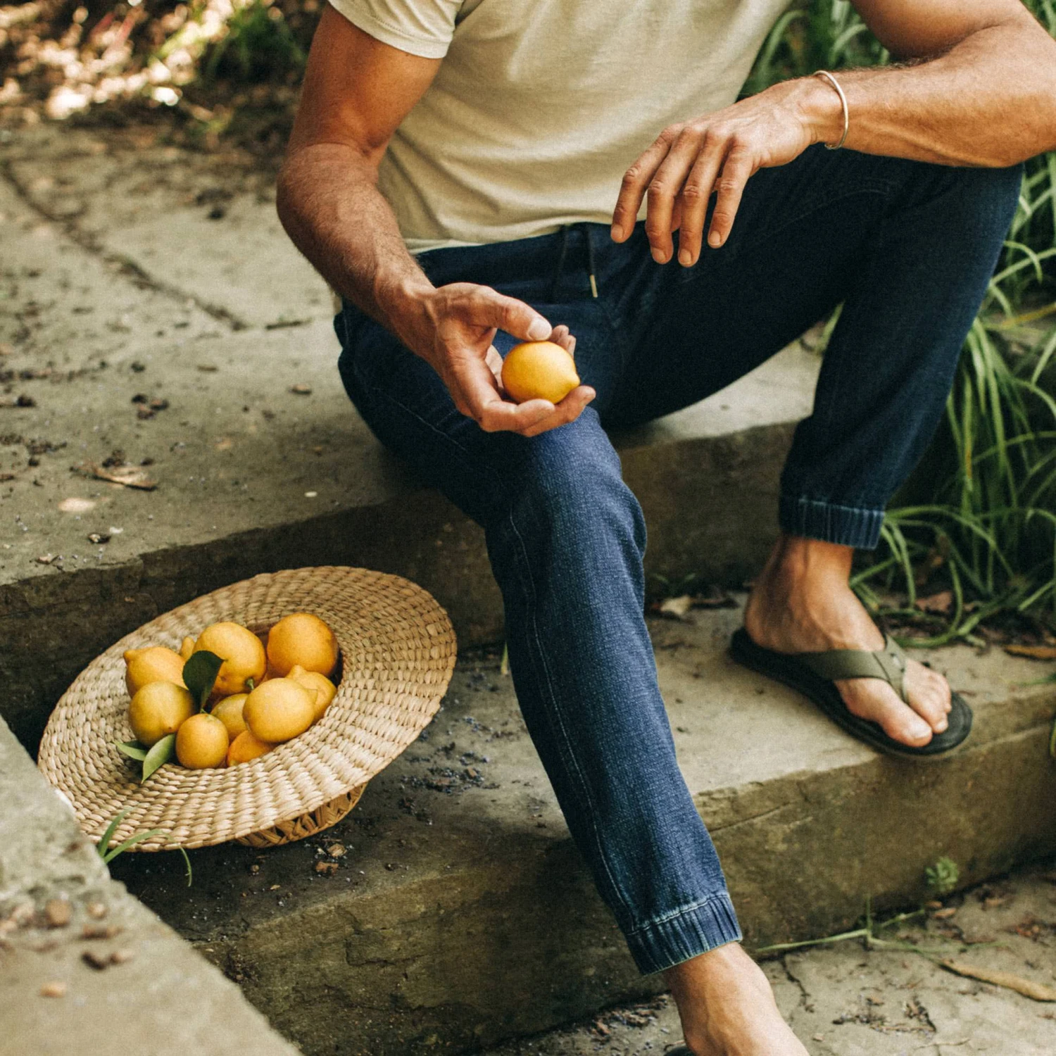 The Apres Pant In Indigo Double Cloth - Image 2