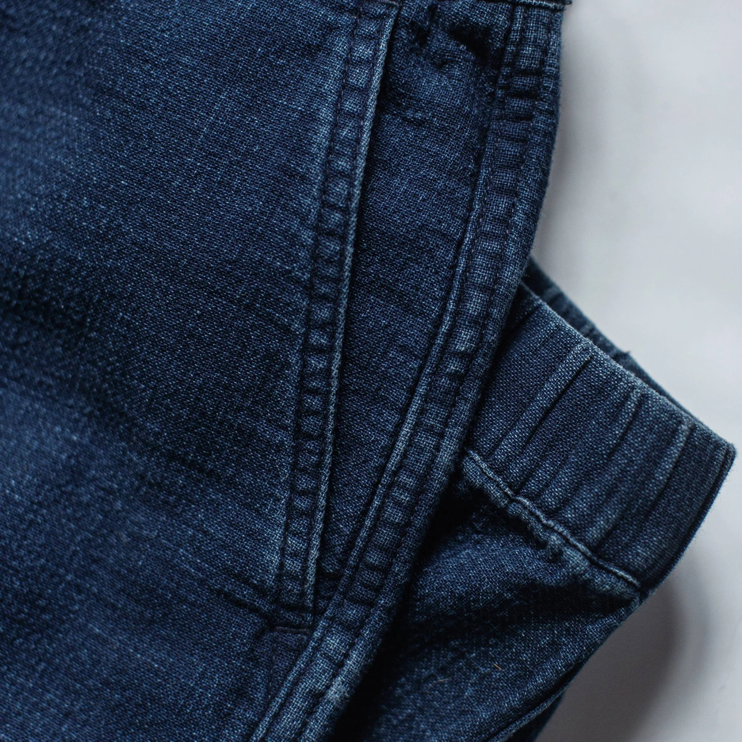 The Apres Pant In Indigo Double Cloth - Image 7
