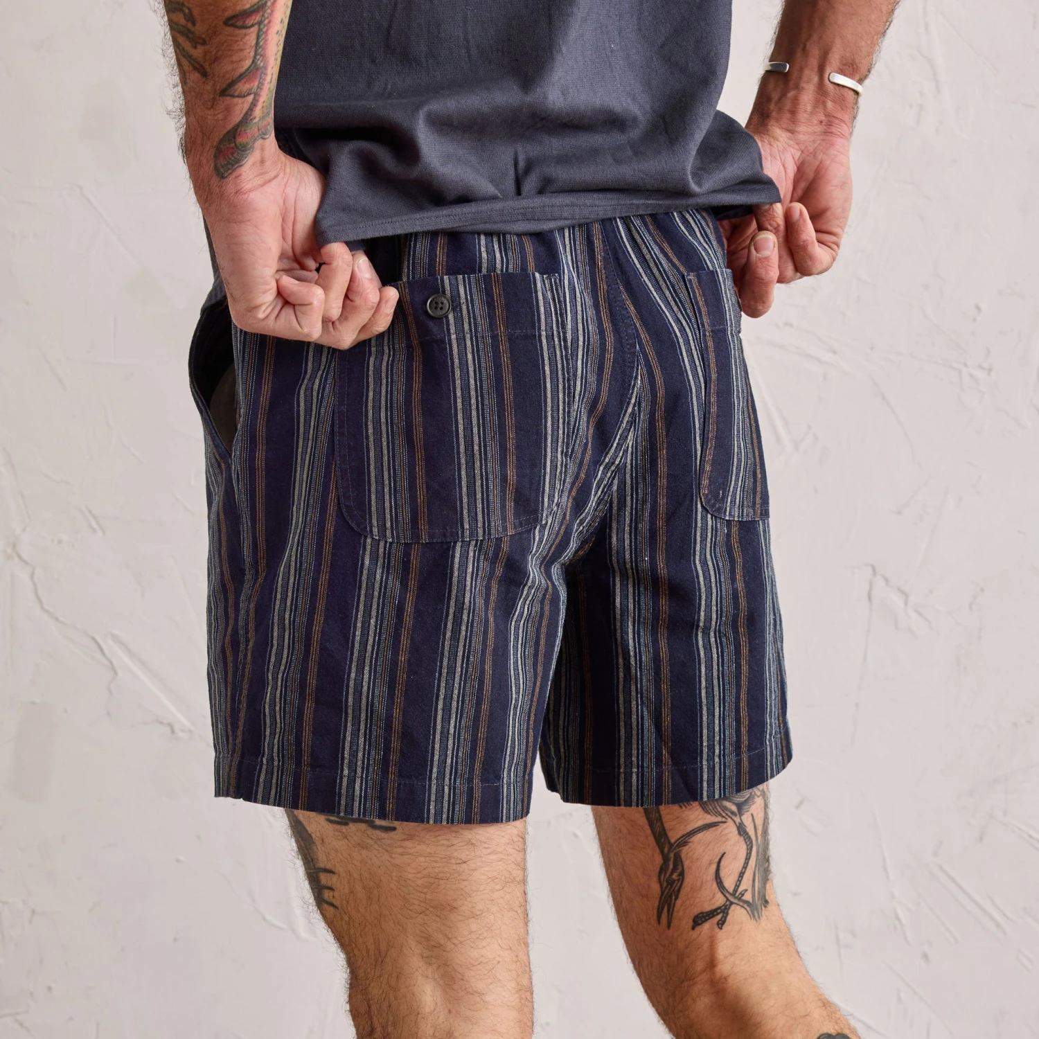 The Apres Short In Indigo Stripe - Image 4