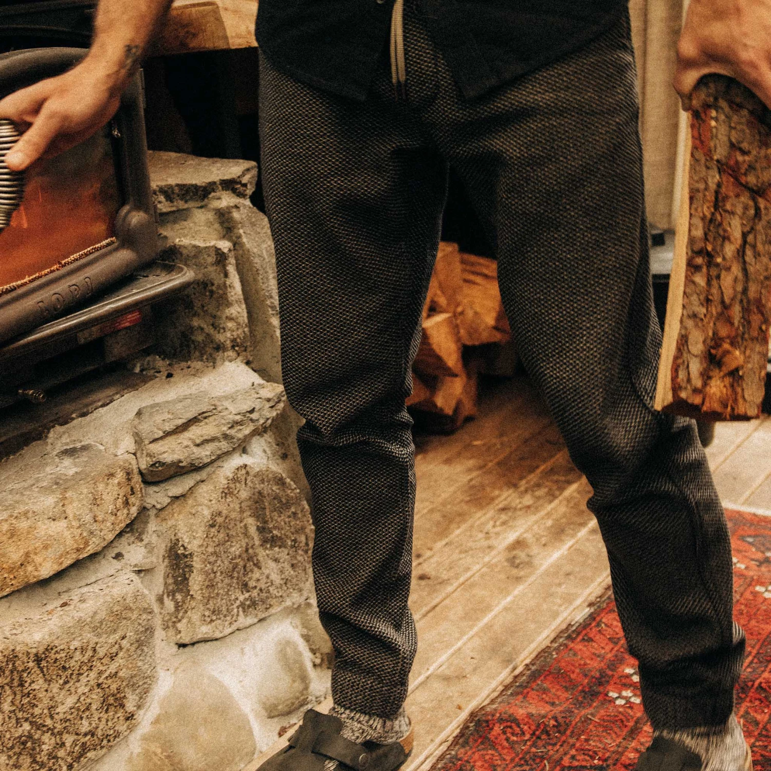 The Apres Pant In Charcoal Sashiko - Image 3