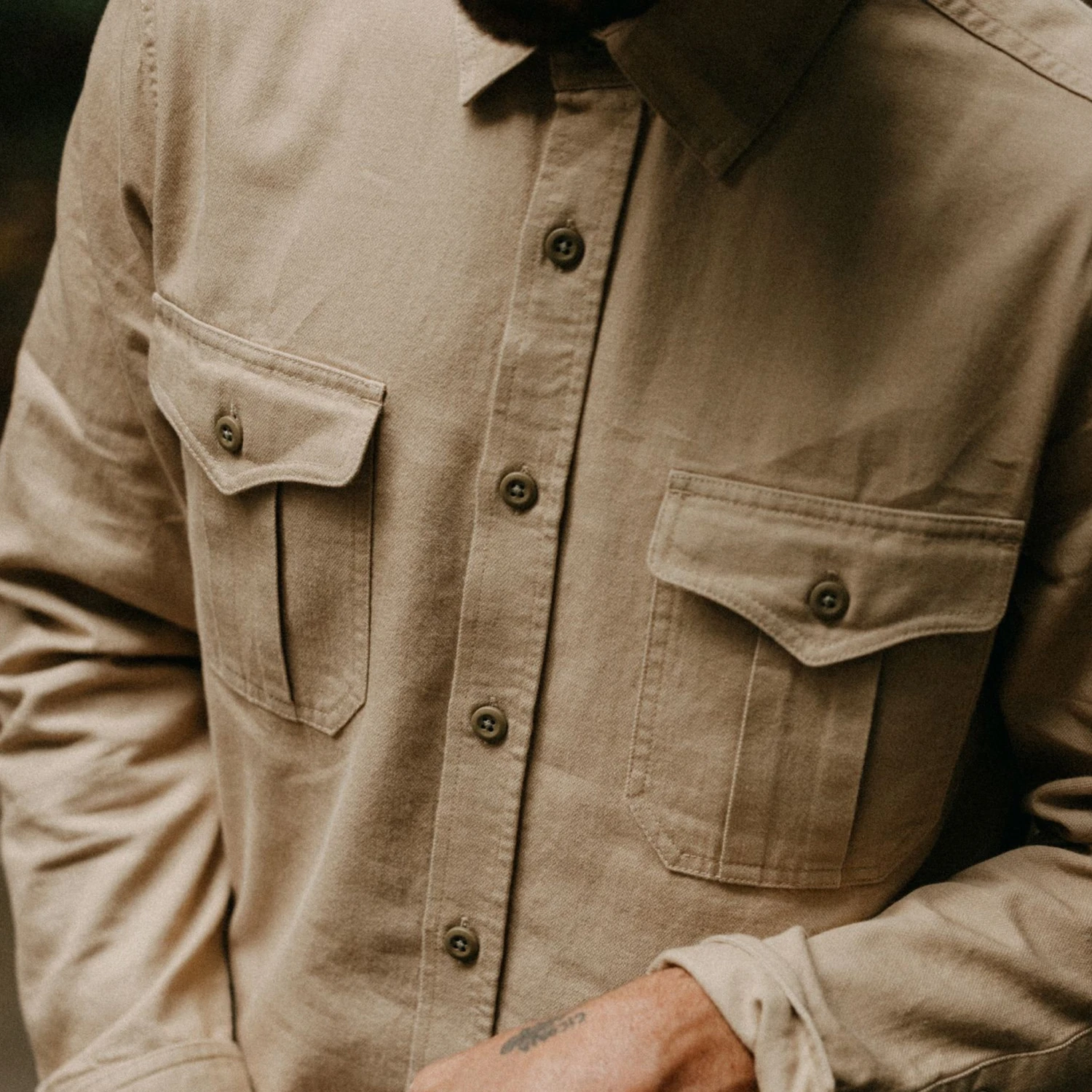 The Saddler Shirt In Light Khaki Twill - Image 3