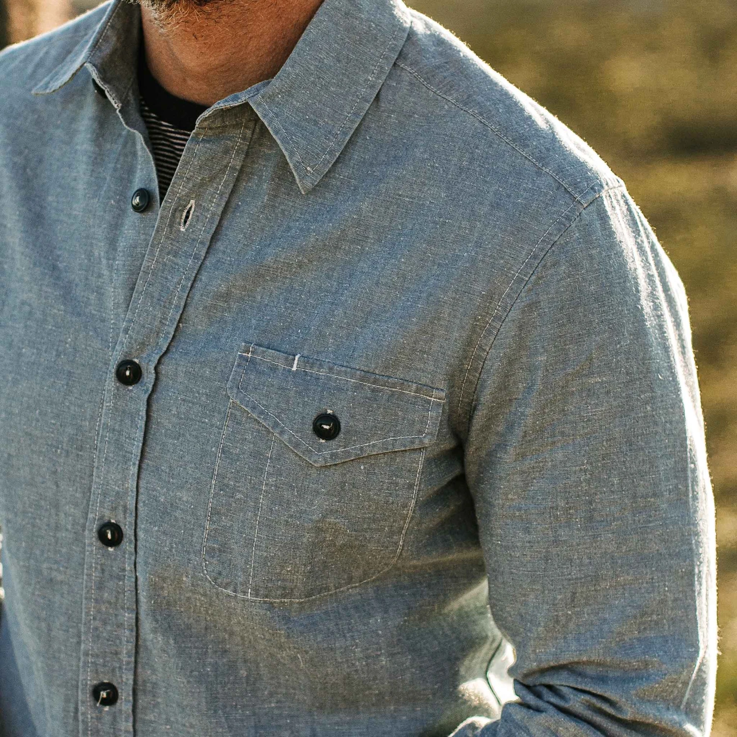 The Cash Shirt In Washed Hemp Chambray - Image 5
