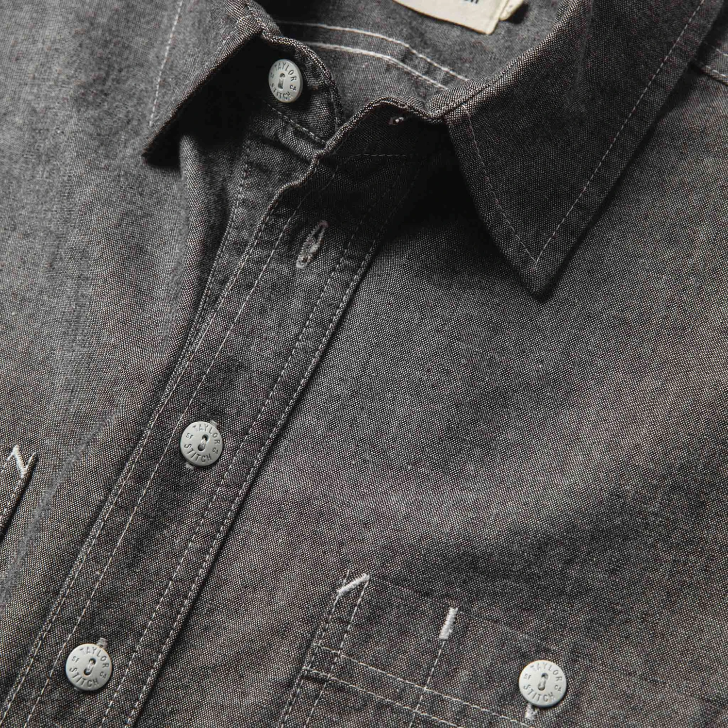 The Short Sleeve Popover In Charcoal Chambray - Image 6
