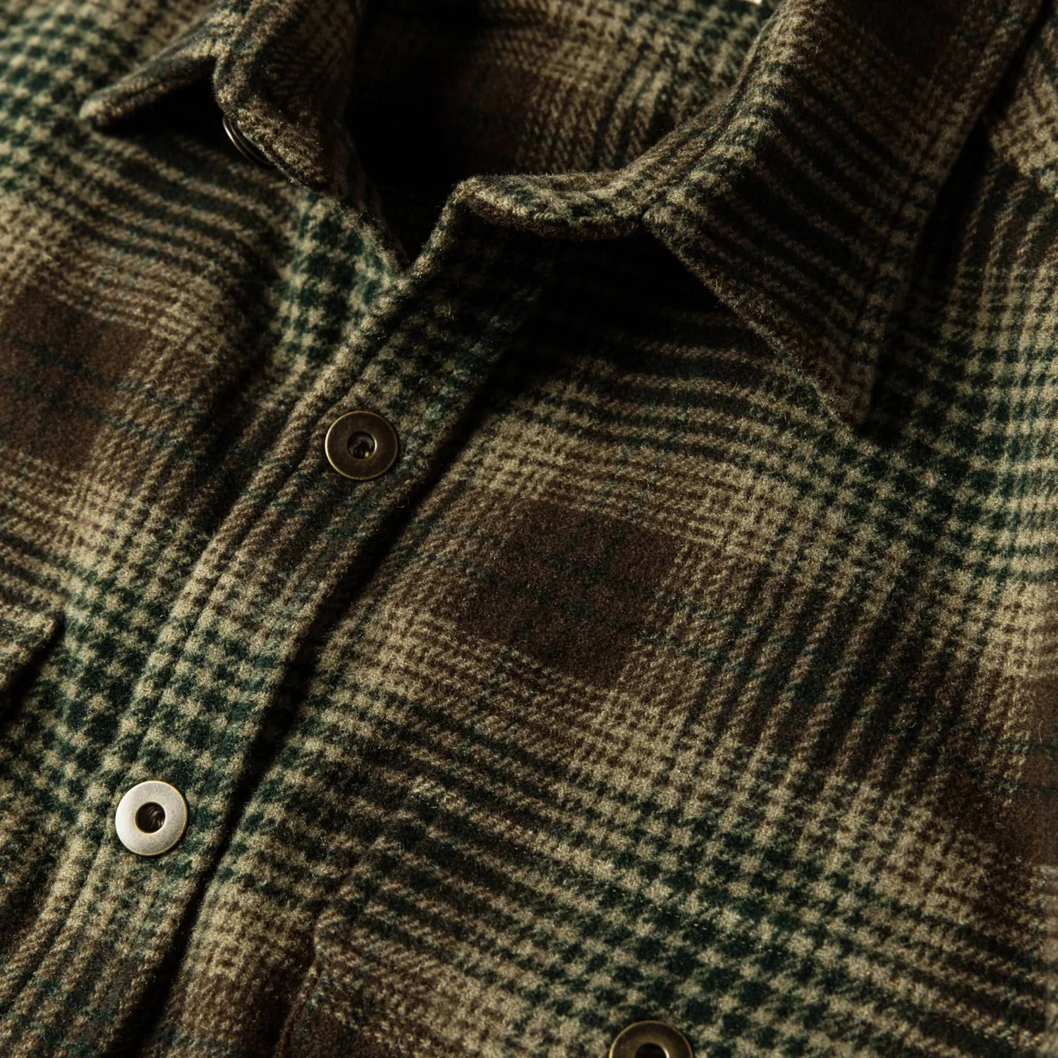None The Explorer Shirt In Tan Plaid - Image 7
