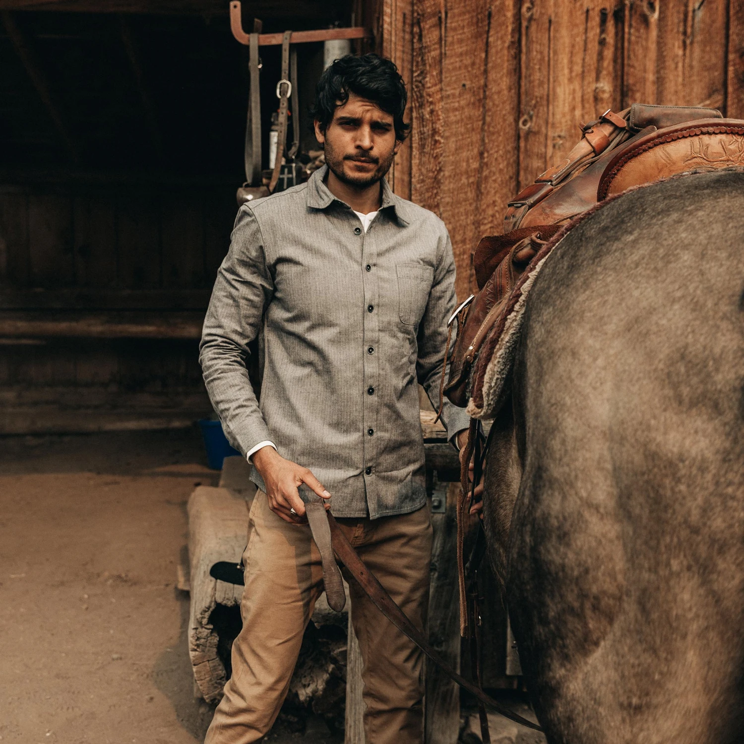 The Mechanic Shirt In Slate Herringbone - Image 2