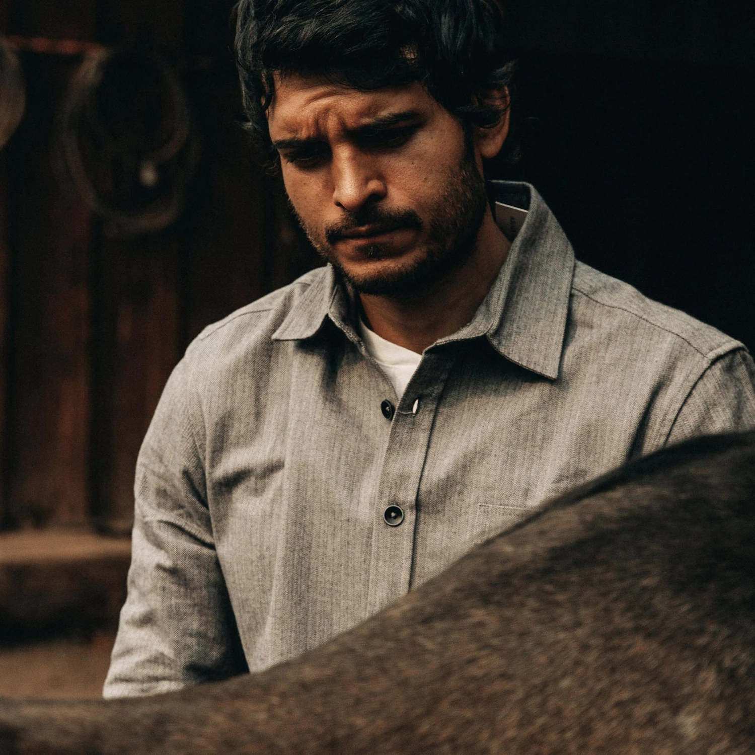 The Mechanic Shirt In Slate Herringbone - Image 4